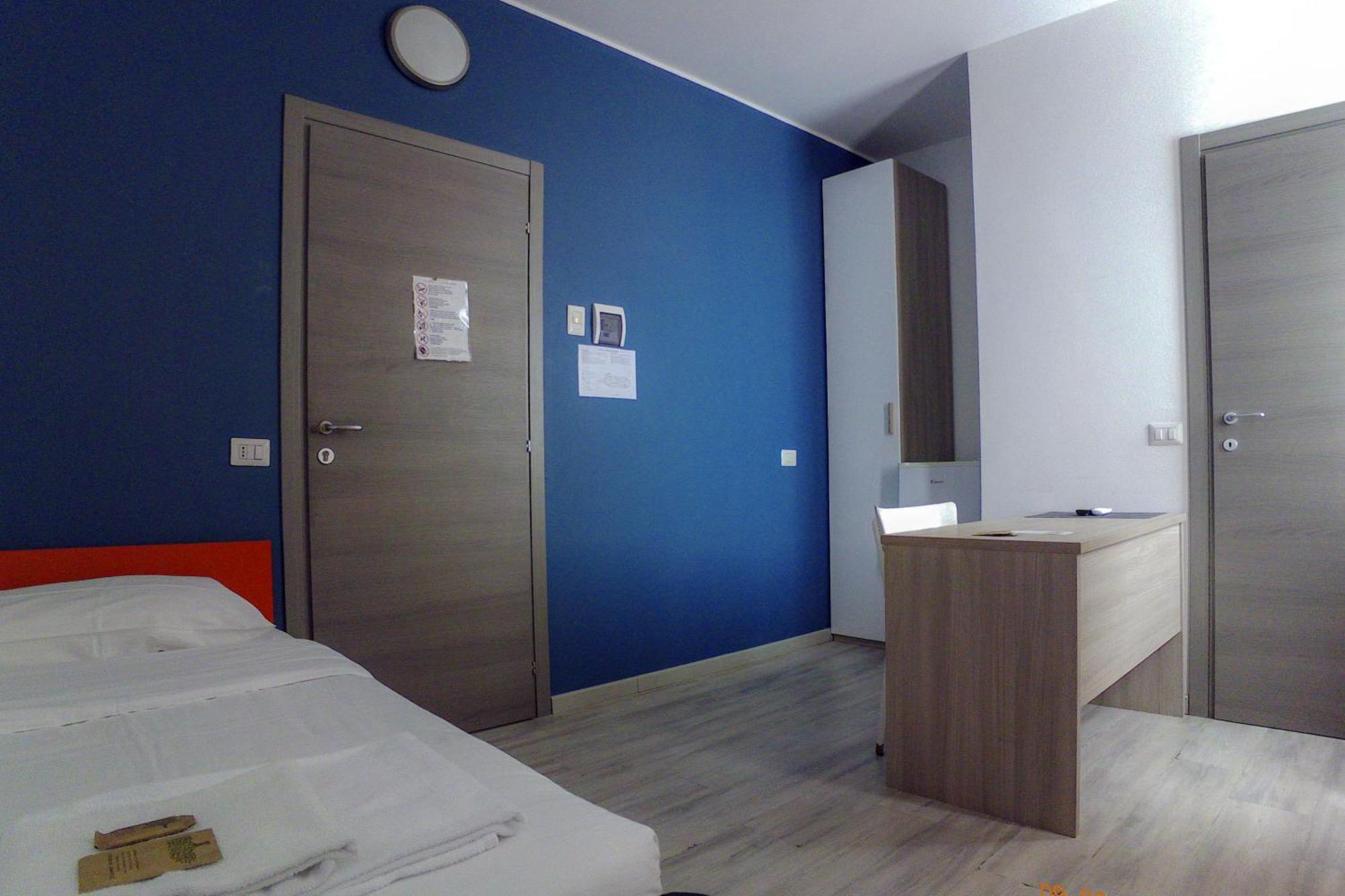 La Cordata Accommodation - Woodhouse Bike Hotel 시니셀로발사모 외부 사진